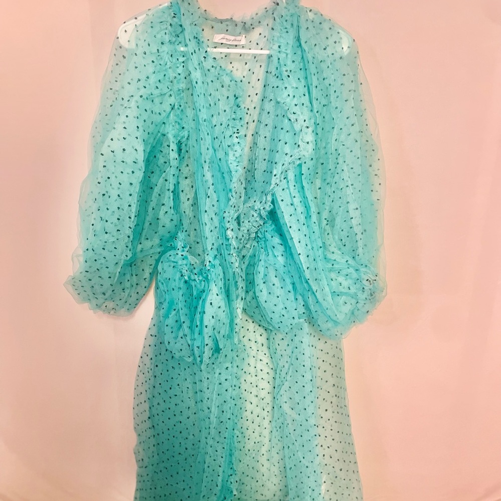 Elegant Sheer Blue Cape for Women - Picture 3 of 4